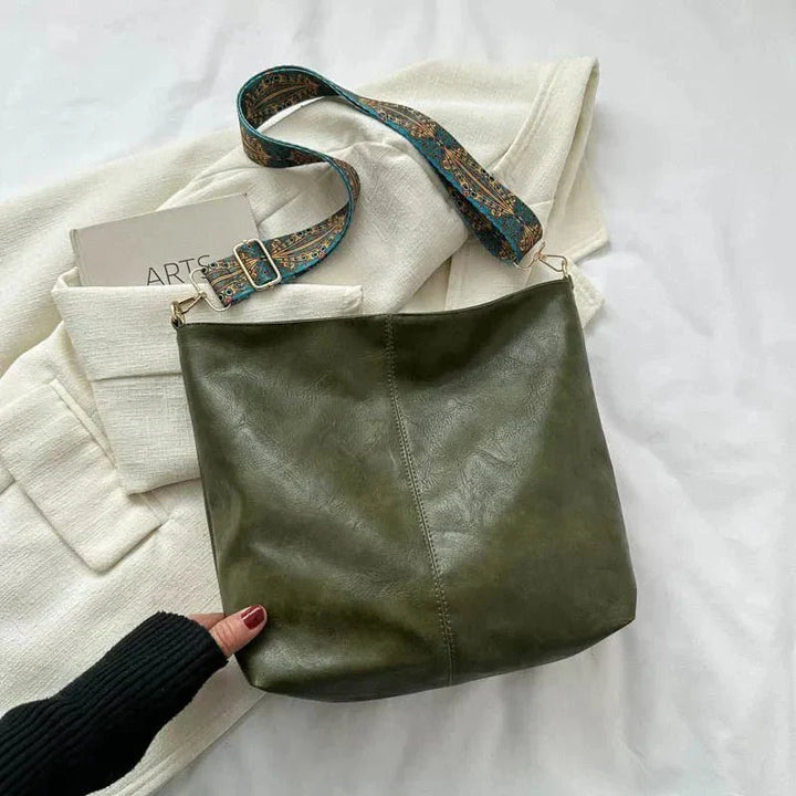 Tyla | Urban Heritage Shoulder Bag